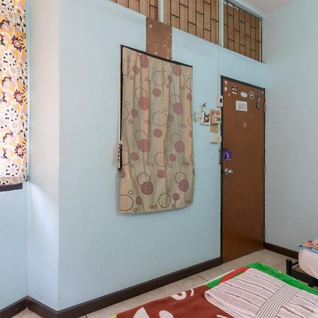 7 Holder Guesthouse Bangkok Ngoại thất bức ảnh