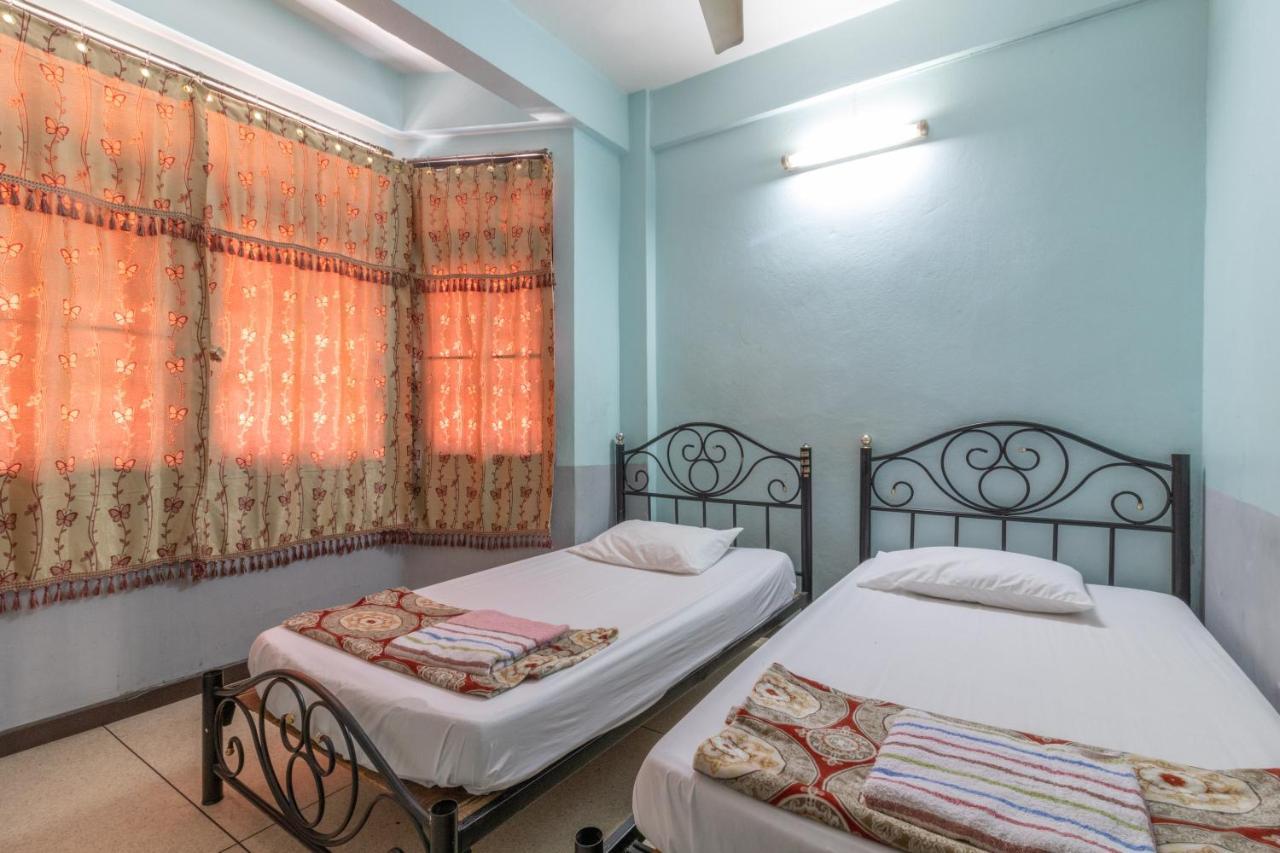 7 Holder Guesthouse Bangkok Ngoại thất bức ảnh