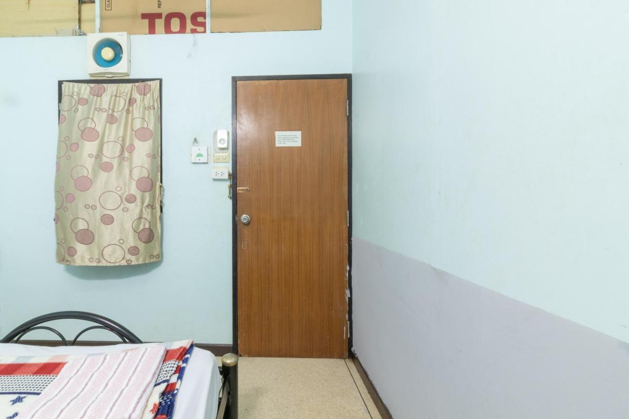 7 Holder Guesthouse Bangkok Ngoại thất bức ảnh