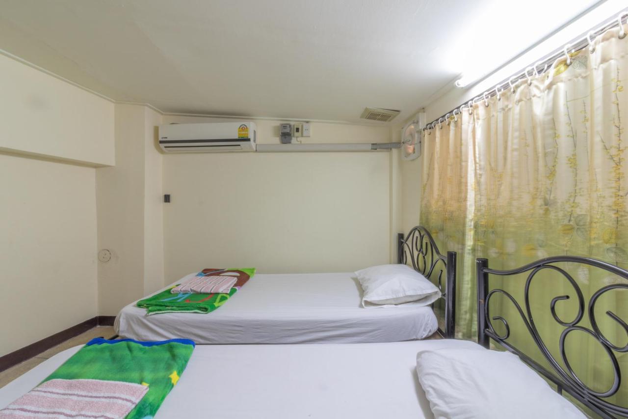 7 Holder Guesthouse Bangkok Ngoại thất bức ảnh