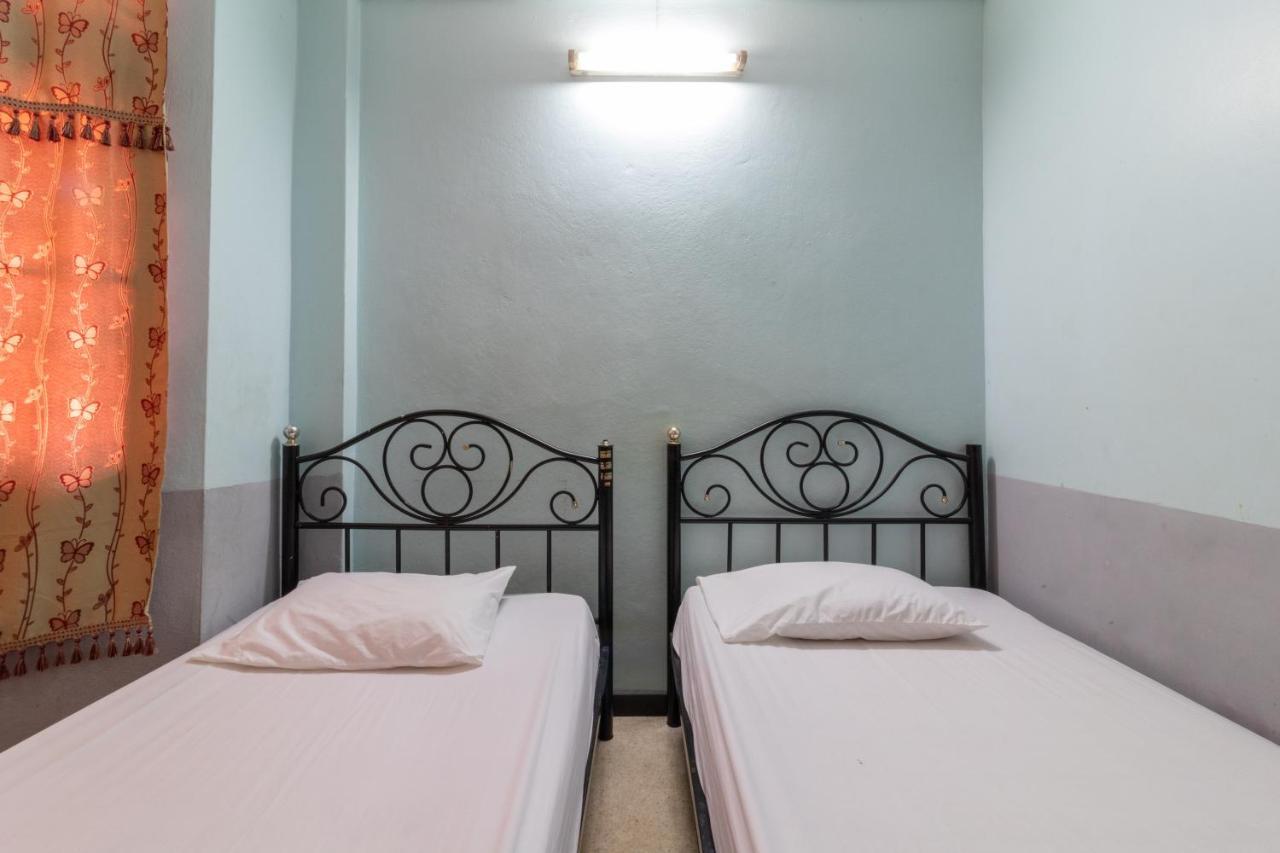 7 Holder Guesthouse Bangkok Ngoại thất bức ảnh