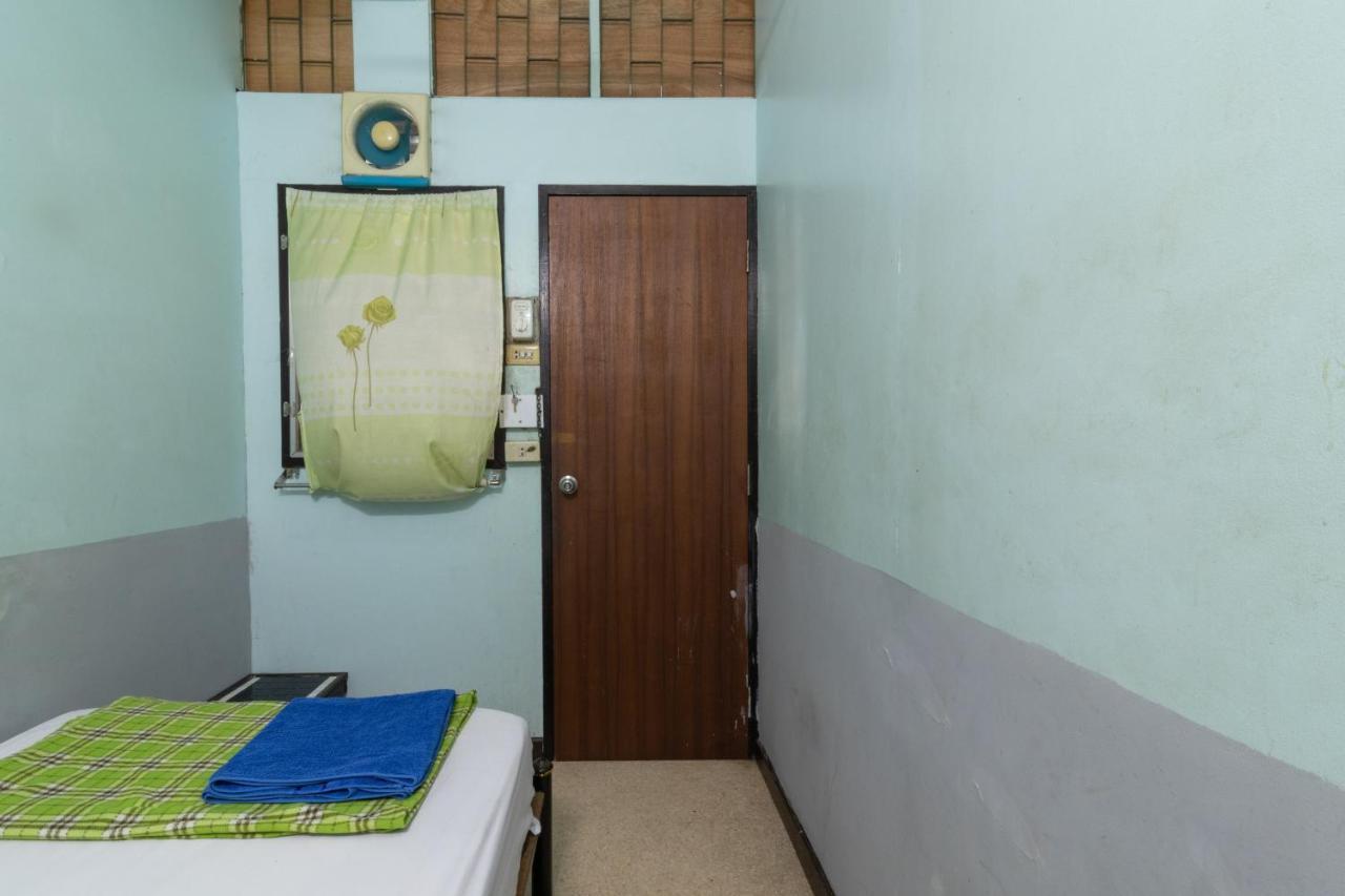 7 Holder Guesthouse Bangkok Ngoại thất bức ảnh