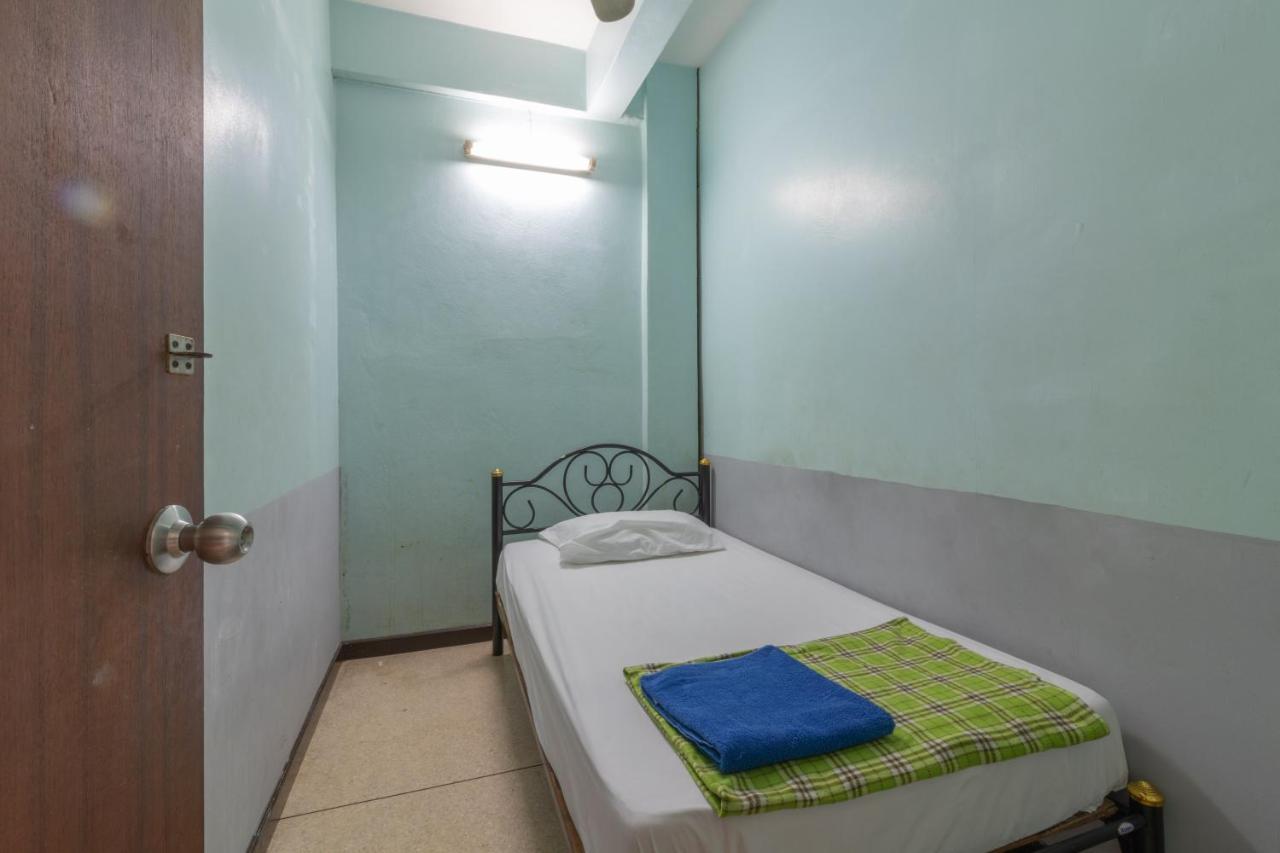 7 Holder Guesthouse Bangkok Ngoại thất bức ảnh