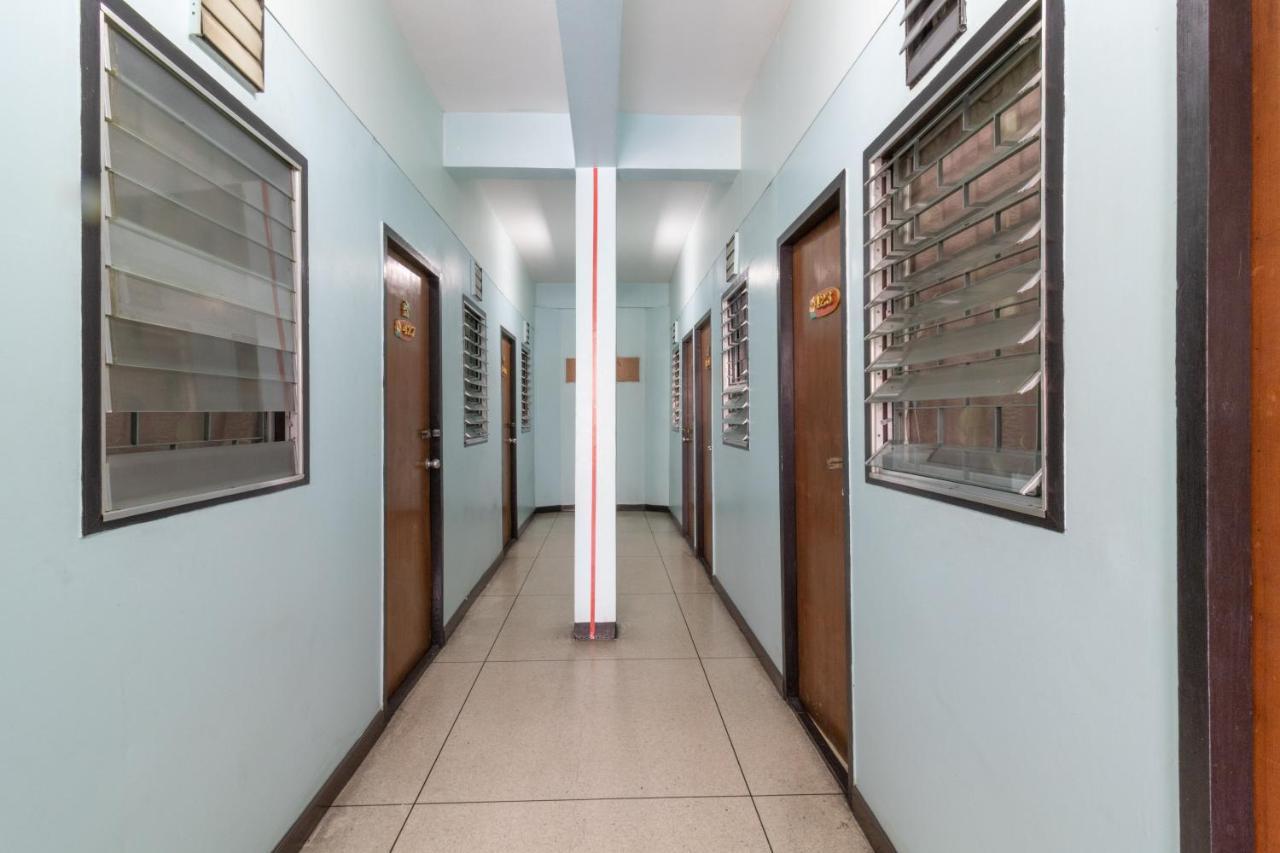 7 Holder Guesthouse Bangkok Ngoại thất bức ảnh