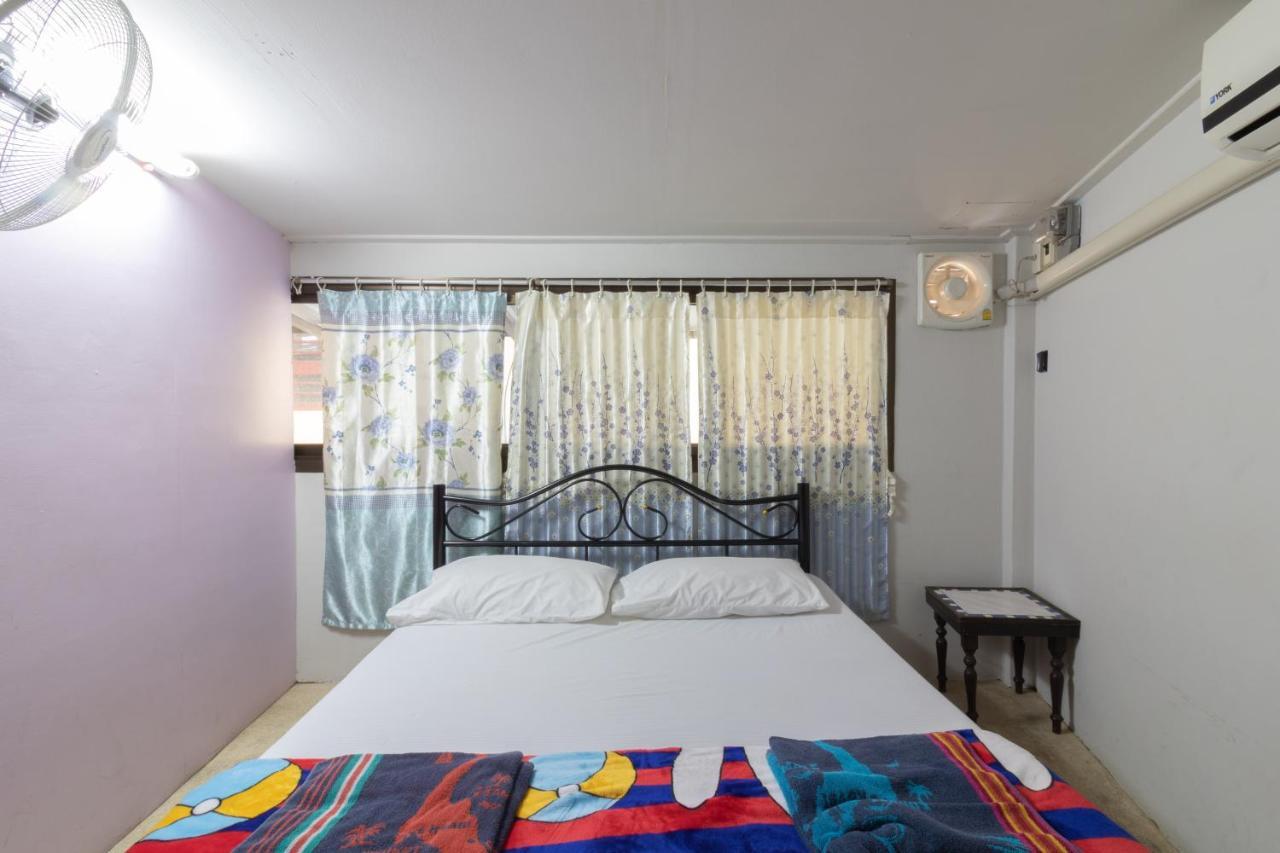 7 Holder Guesthouse Bangkok Ngoại thất bức ảnh